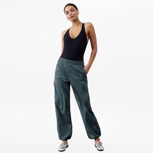 Athleta - The Rise Pant - Eden
